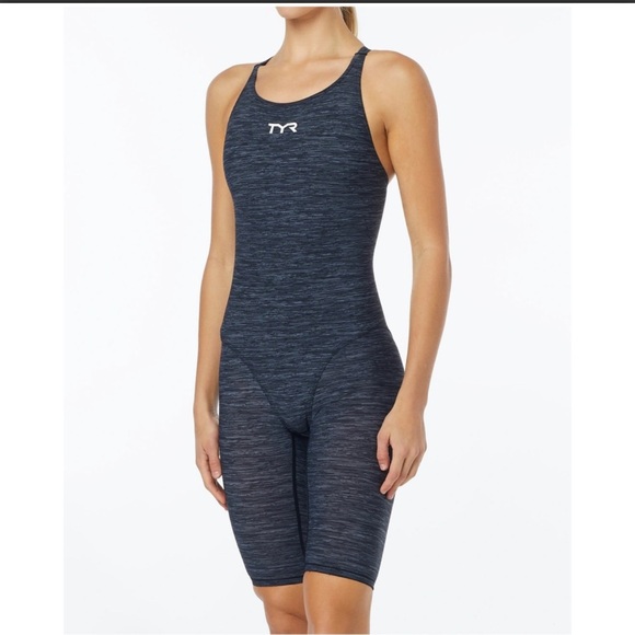 TYR Thresher Baja Open Back Tech Swimsuit Size 28, 26 In Black - Picture 13 of 13